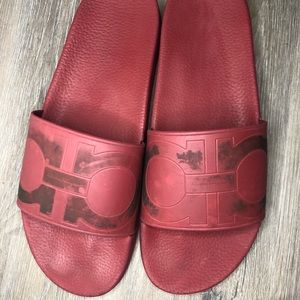 Men’sSalvatore Ferragamo Red RubberSlide/Sandals13